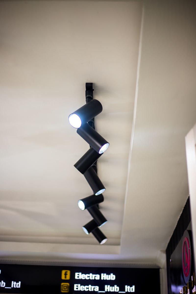 Contemporary Store - Image 10